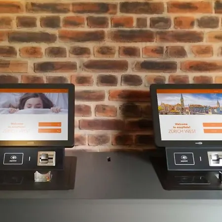 Easyhotel Limmatplatz Hotel 2*