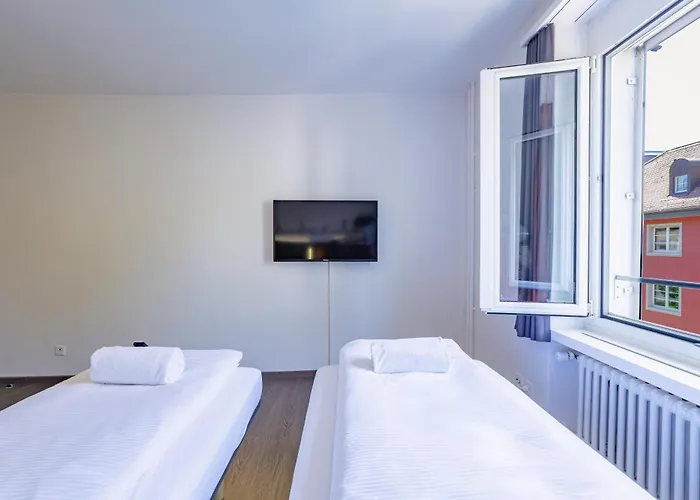 Easyhotel Limmatplatz Цюрих