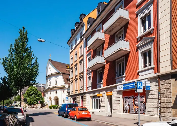 Easyhotel Limmatplatz Отель 2*