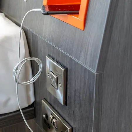 Otel Easyhotel Zuerich City Limmatplatz Zürih