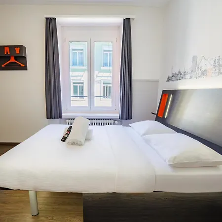 Hotell Easyhotel Limmatplatz 2*