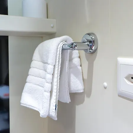 Готель Easyhotel Limmatplatz 2*