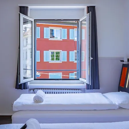 Easyhotel Limmatplatz
