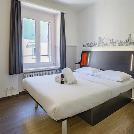 Easyhotel Limmatplatz 2*