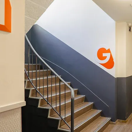 Готель Easyhotel Limmatplatz 2*