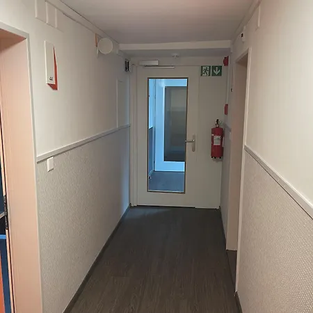 Easyhotel Limmatplatz Готель
