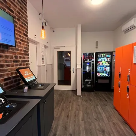 Easyhotel Limmatplatz Готель