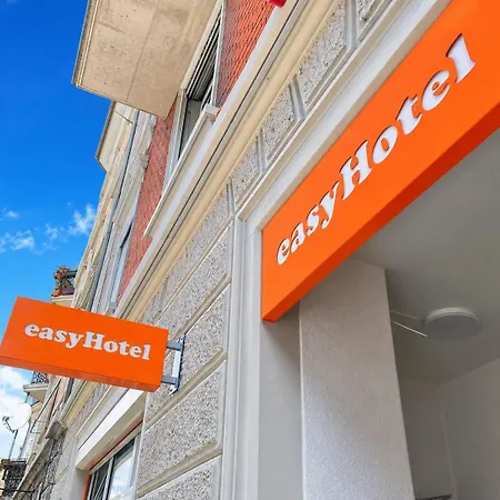 Готель Easyhotel Limmatplatz 2*