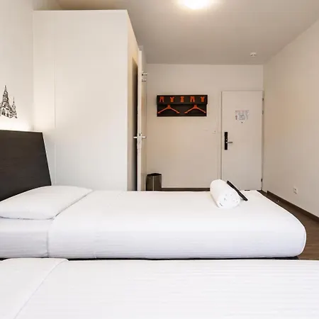 Easyhotel Limmatplatz