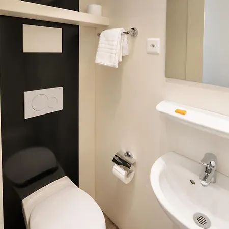 Готель Easyhotel Limmatplatz