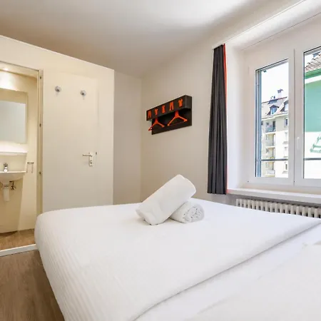 Easyhotel Limmatplatz 2*