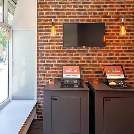 Easyhotel Limmatplatz