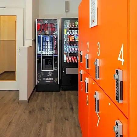 Готель Easyhotel Limmatplatz Цюрих