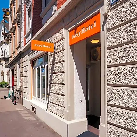 Easyhotel Limmatplatz 2*