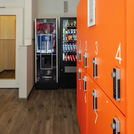 Готель Easyhotel Limmatplatz