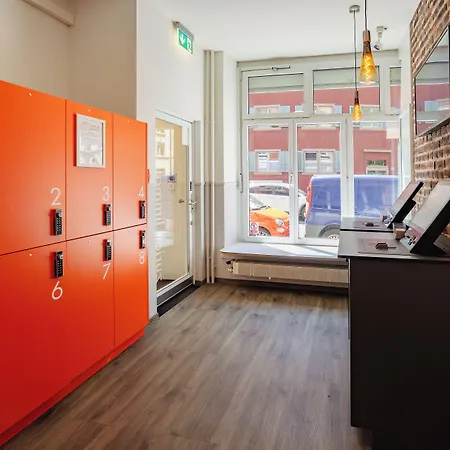 Easyhotel Limmatplatz 2* Цюрих