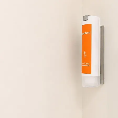 Easyhotel Limmatplatz Цюрих