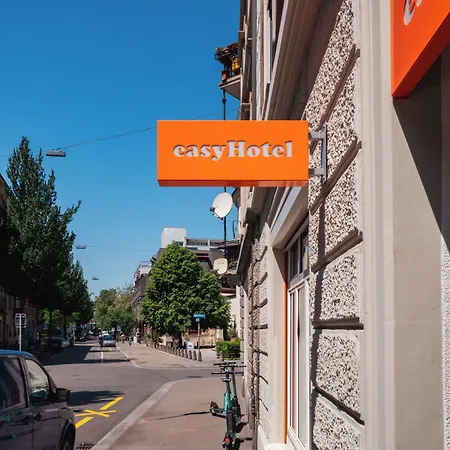 Готель Easyhotel Limmatplatz