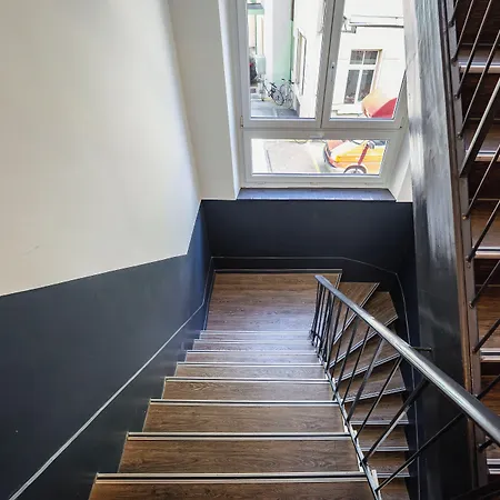Easyhotel Limmatplatz Готель Цюрих