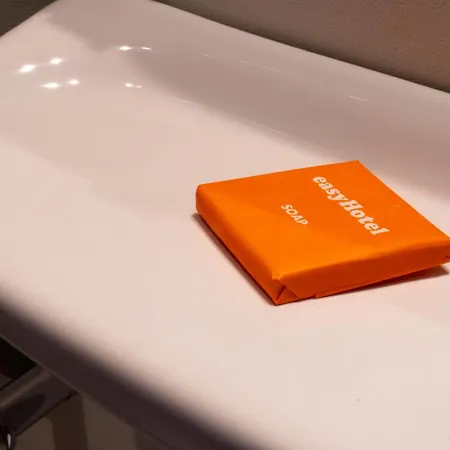 Easyhotel Limmatplatz 2*