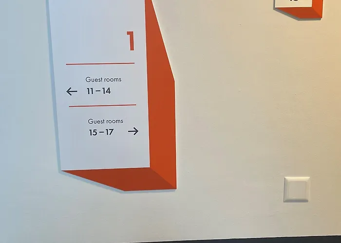 Easyhotel Limmatplatz 2*